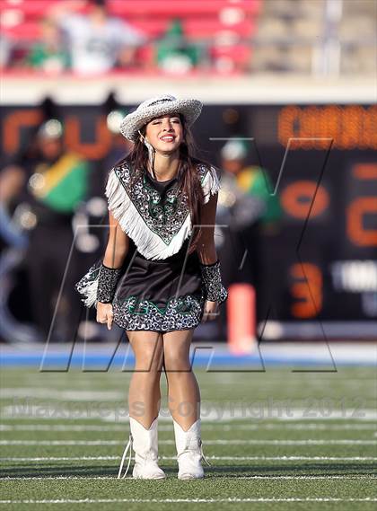 Thumbnail 2 in DeSoto vs. Carroll (UIL 5A Division 1 Quarterfinal Playoff) photogallery.
