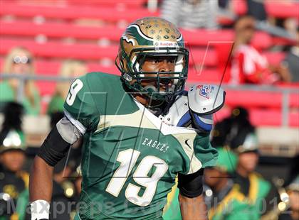 Thumbnail 3 in DeSoto vs. Carroll (UIL 5A Division 1 Quarterfinal Playoff) photogallery.