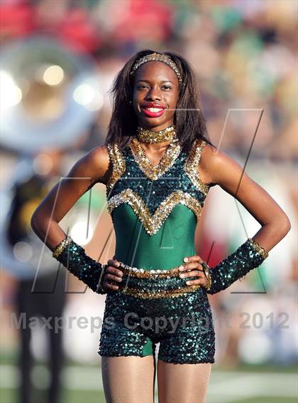 Thumbnail 3 in DeSoto vs. Carroll (UIL 5A Division 1 Quarterfinal Playoff) photogallery.