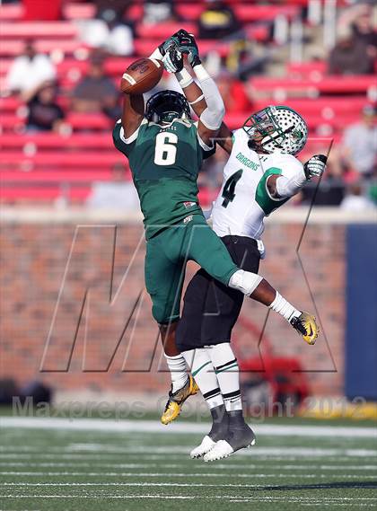 Thumbnail 1 in DeSoto vs. Carroll (UIL 5A Division 1 Quarterfinal Playoff) photogallery.