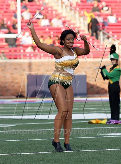 Thumbnail 1 in DeSoto vs. Carroll (UIL 5A Division 1 Quarterfinal Playoff) photogallery.