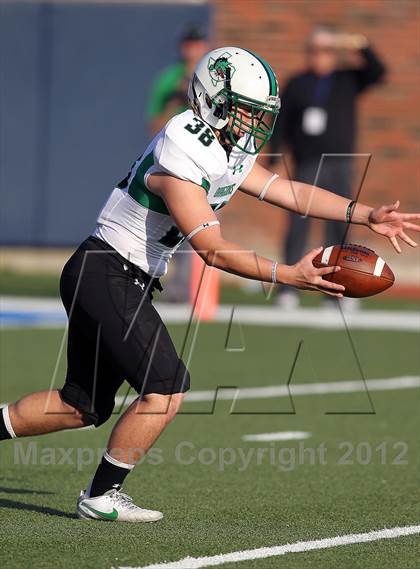Thumbnail 2 in DeSoto vs. Carroll (UIL 5A Division 1 Quarterfinal Playoff) photogallery.