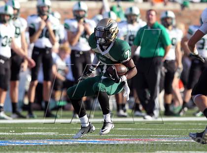 Thumbnail 2 in DeSoto vs. Carroll (UIL 5A Division 1 Quarterfinal Playoff) photogallery.