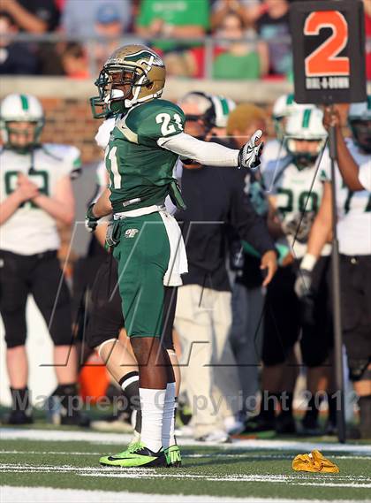 Thumbnail 2 in DeSoto vs. Carroll (UIL 5A Division 1 Quarterfinal Playoff) photogallery.