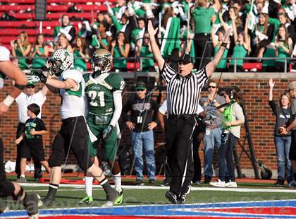 Thumbnail 3 in DeSoto vs. Carroll (UIL 5A Division 1 Quarterfinal Playoff) photogallery.