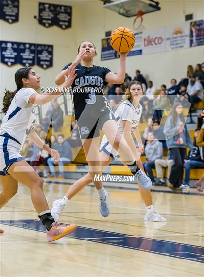 Thumbnail 3 in Saugus vs Dos Pueblos (CIF-SS D2AA Round 1 Playoff) photogallery.