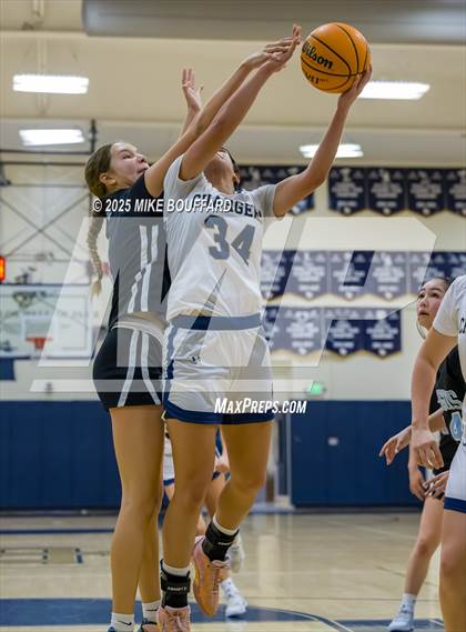 Thumbnail 2 in Saugus vs Dos Pueblos (CIF-SS D2AA Round 1 Playoff) photogallery.