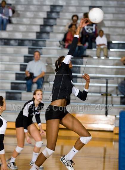 Thumbnail 1 in Lewisville @ Hebron photogallery.