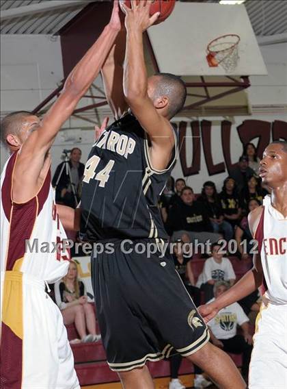 Thumbnail 1 in Encina Prep vs. Lathrop (CIF SJS D4 Playoffs) photogallery.