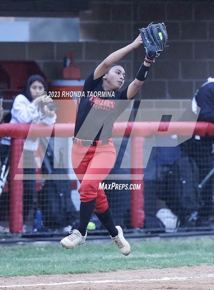 Thumbnail 2 in East Bernard vs. Terry photogallery.
