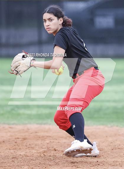 Thumbnail 3 in East Bernard vs. Terry photogallery.