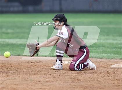 Thumbnail 3 in East Bernard vs. Terry photogallery.
