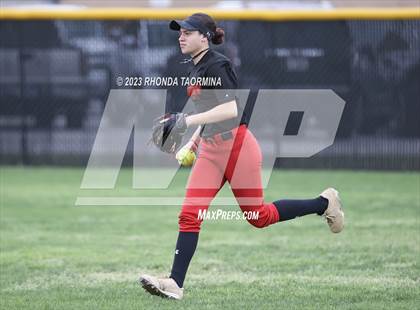 Thumbnail 1 in East Bernard vs. Terry photogallery.