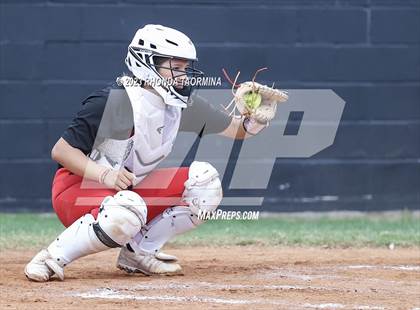 Thumbnail 2 in East Bernard vs. Terry photogallery.