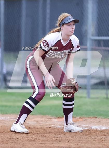 Thumbnail 3 in East Bernard vs. Terry photogallery.