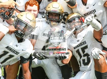 Thumbnail 2 in Archbishop Mitty vs. Oakdale photogallery.