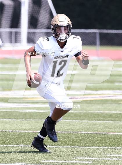 Thumbnail 2 in Archbishop Mitty vs. Oakdale photogallery.