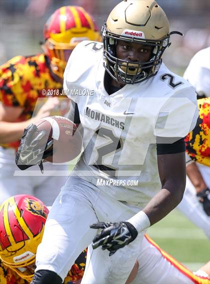 Thumbnail 1 in Archbishop Mitty vs. Oakdale photogallery.