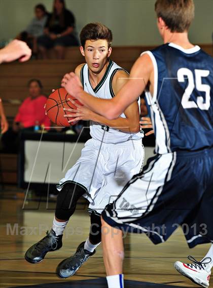 Thumbnail 3 in Ponderosa vs. Newport Harbor (MaxPreps Holiday Classic) photogallery.