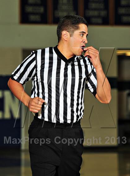 Thumbnail 3 in Ponderosa vs. Newport Harbor (MaxPreps Holiday Classic) photogallery.