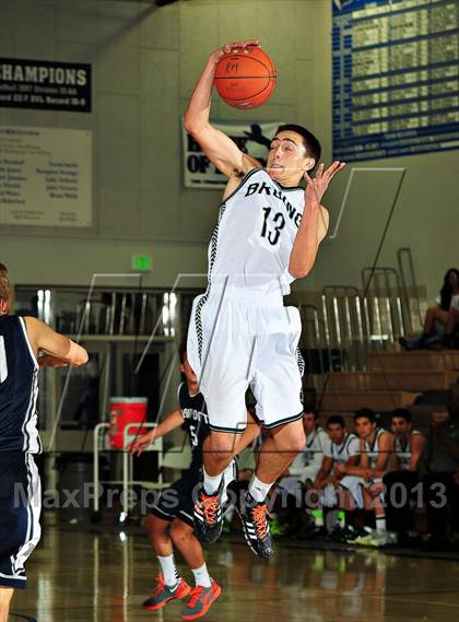 Thumbnail 3 in Ponderosa vs. Newport Harbor (MaxPreps Holiday Classic) photogallery.
