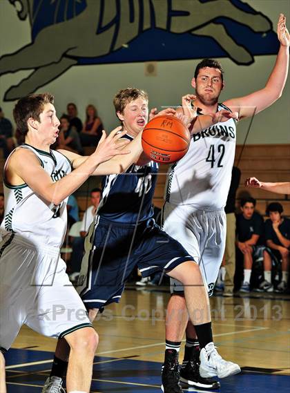 Thumbnail 1 in Ponderosa vs. Newport Harbor (MaxPreps Holiday Classic) photogallery.