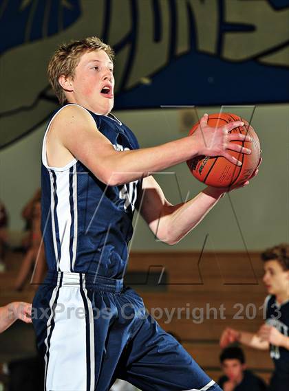 Thumbnail 2 in Ponderosa vs. Newport Harbor (MaxPreps Holiday Classic) photogallery.