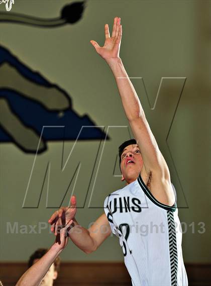 Thumbnail 1 in Ponderosa vs. Newport Harbor (MaxPreps Holiday Classic) photogallery.