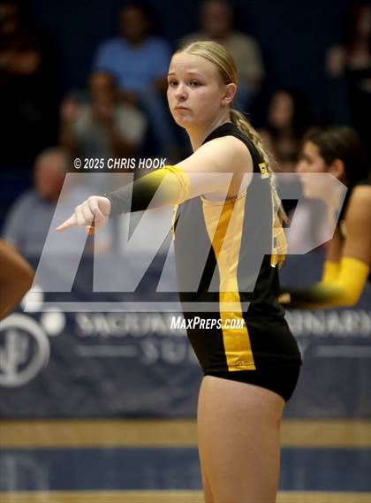 Thumbnail 3 in FR: Salpointe Catholic @ Ironwood Ridge photogallery.