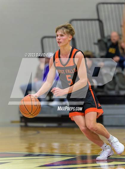 Thumbnail 1 in Bishop Kelly vs. Post Falls (The Capital Classic) photogallery.