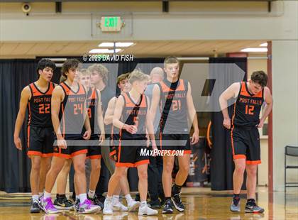 Thumbnail 3 in Bishop Kelly vs. Post Falls (The Capital Classic) photogallery.