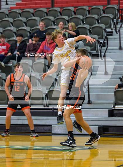 Thumbnail 2 in Bishop Kelly vs. Post Falls (The Capital Classic) photogallery.
