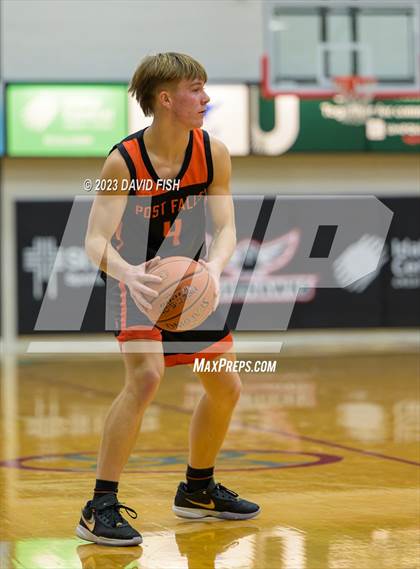 Thumbnail 3 in Bishop Kelly vs. Post Falls (The Capital Classic) photogallery.