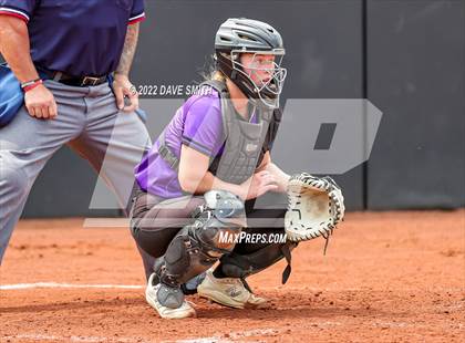 Thumbnail 3 in Muscatine vs Regina (Varsity Classic) photogallery.