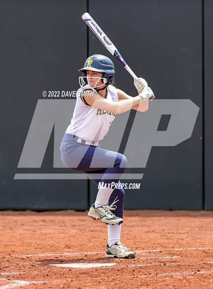 Thumbnail 2 in Muscatine vs Regina (Varsity Classic) photogallery.