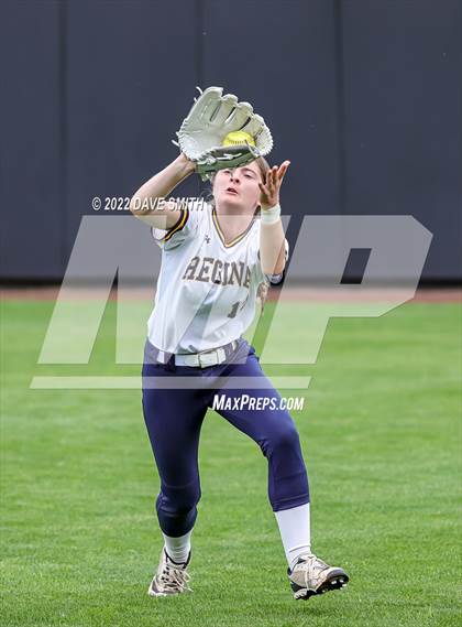 Thumbnail 3 in Muscatine vs Regina (Varsity Classic) photogallery.