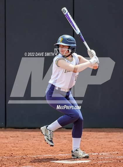 Thumbnail 2 in Muscatine vs Regina (Varsity Classic) photogallery.