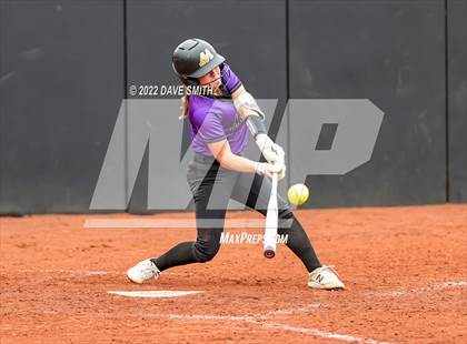 Thumbnail 2 in Muscatine vs Regina (Varsity Classic) photogallery.
