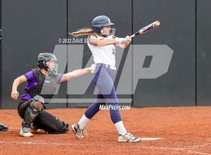 Thumbnail 3 in Muscatine vs Regina (Varsity Classic) photogallery.