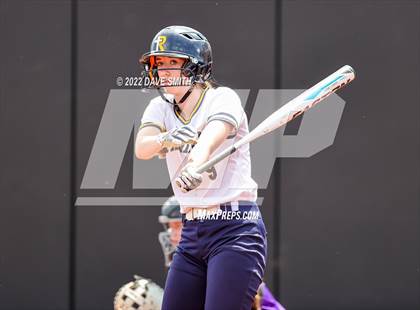 Thumbnail 2 in Muscatine vs Regina (Varsity Classic) photogallery.