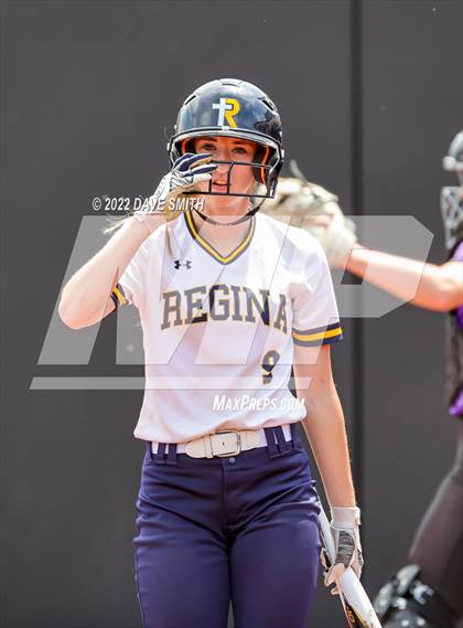 Thumbnail 3 in Muscatine vs Regina (Varsity Classic) photogallery.