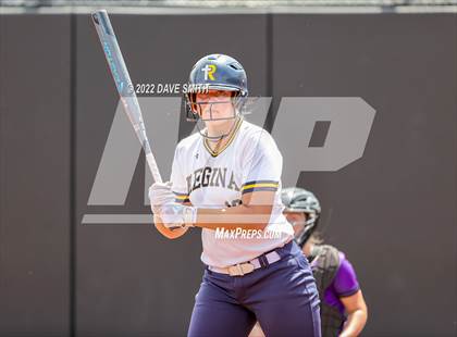 Thumbnail 3 in Muscatine vs Regina (Varsity Classic) photogallery.