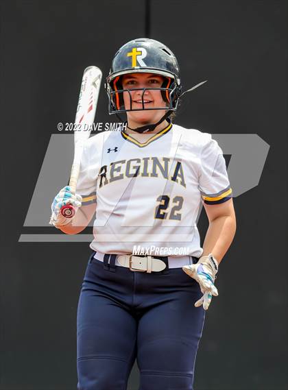 Thumbnail 2 in Muscatine vs Regina (Varsity Classic) photogallery.
