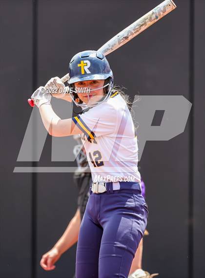 Thumbnail 2 in Muscatine vs Regina (Varsity Classic) photogallery.