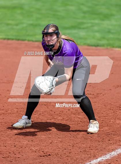 Thumbnail 1 in Muscatine vs Regina (Varsity Classic) photogallery.