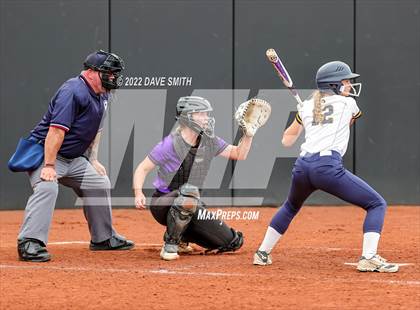 Thumbnail 3 in Muscatine vs Regina (Varsity Classic) photogallery.