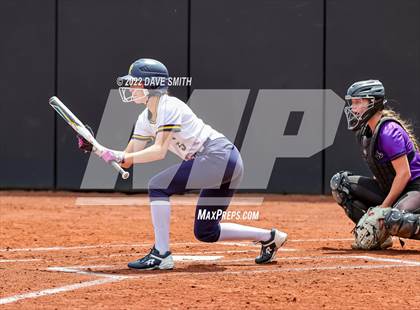 Thumbnail 1 in Muscatine vs Regina (Varsity Classic) photogallery.