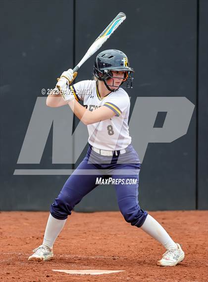 Thumbnail 3 in Muscatine vs Regina (Varsity Classic) photogallery.