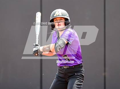 Thumbnail 3 in Muscatine vs Regina (Varsity Classic) photogallery.