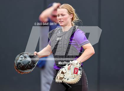 Thumbnail 1 in Muscatine vs Regina (Varsity Classic) photogallery.